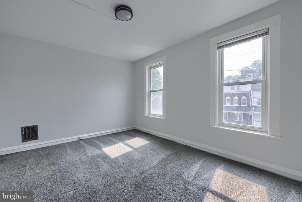 611 S Prince Street - Photo 36