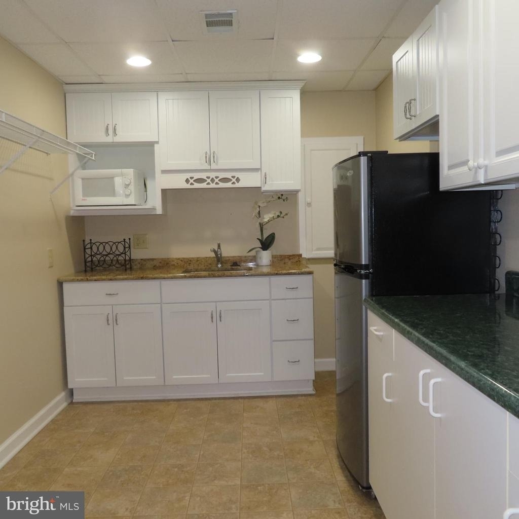 2325 Majestic Court - Photo 29