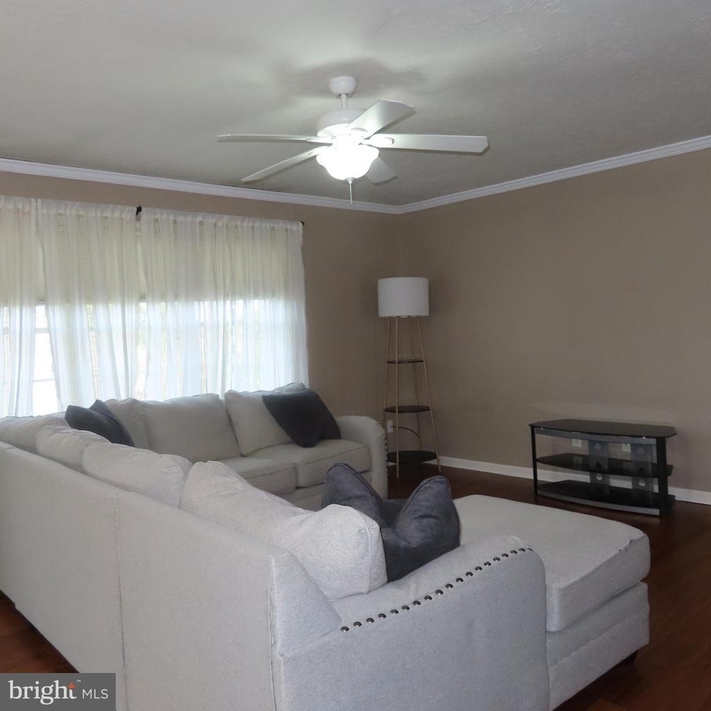 2325 Majestic Court - Photo 5