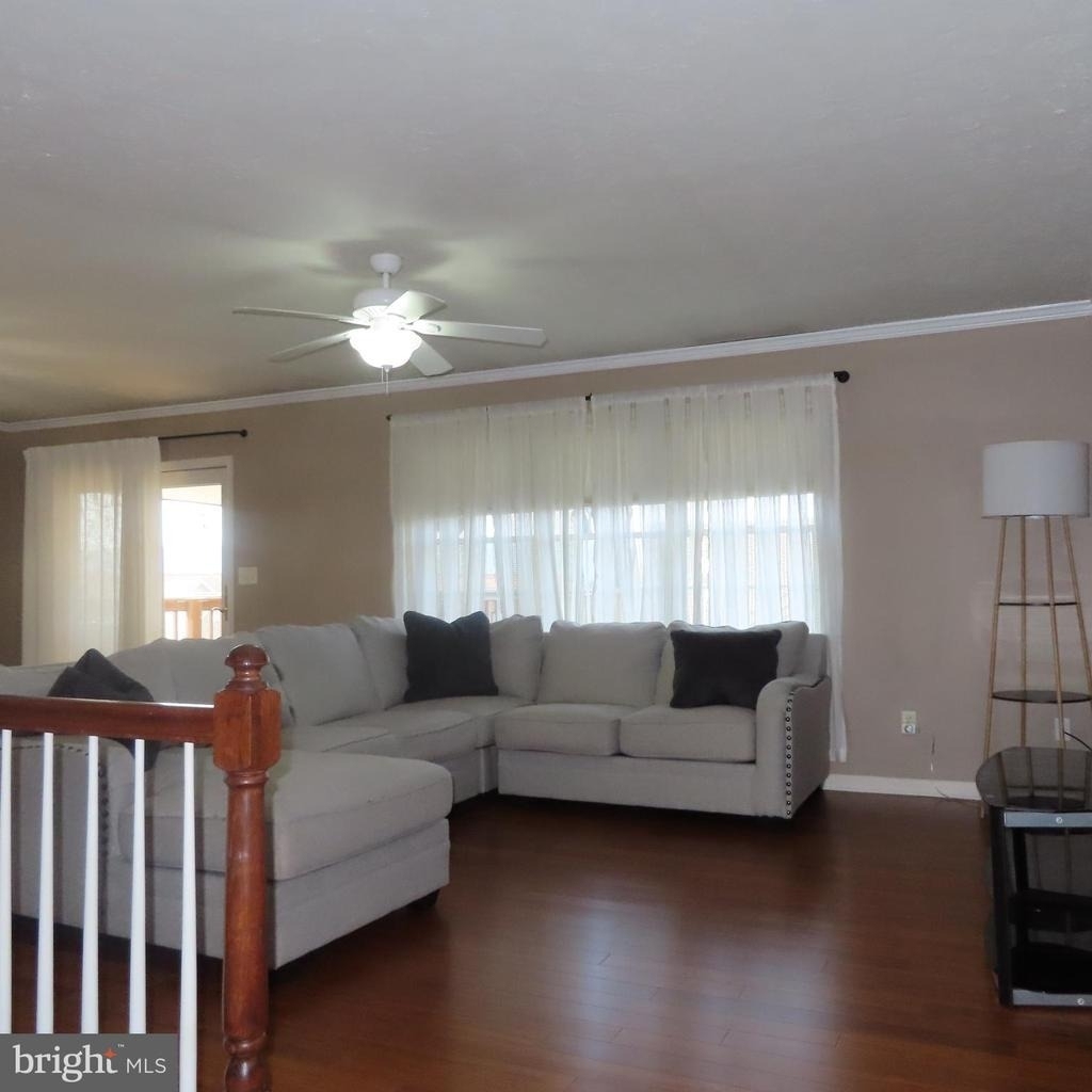 2325 Majestic Court - Photo 4