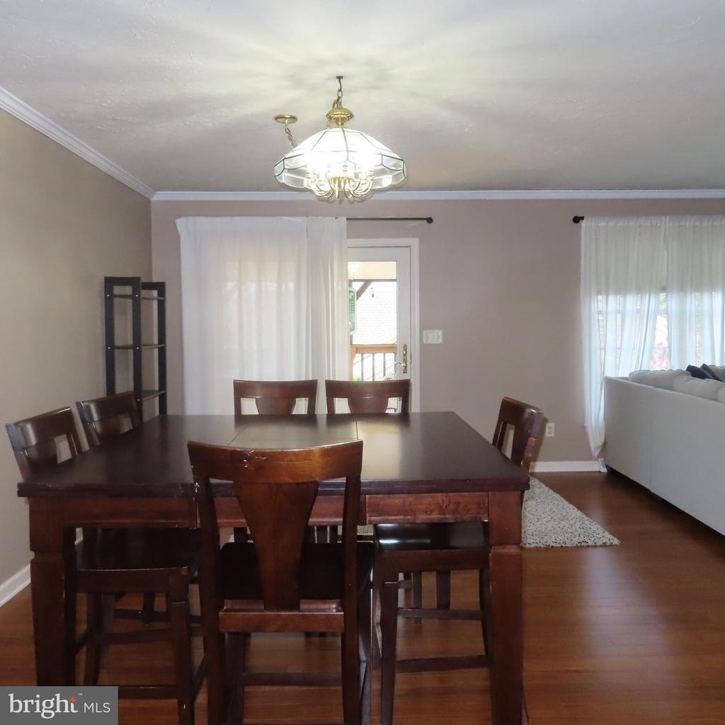 2325 Majestic Court - Photo 6