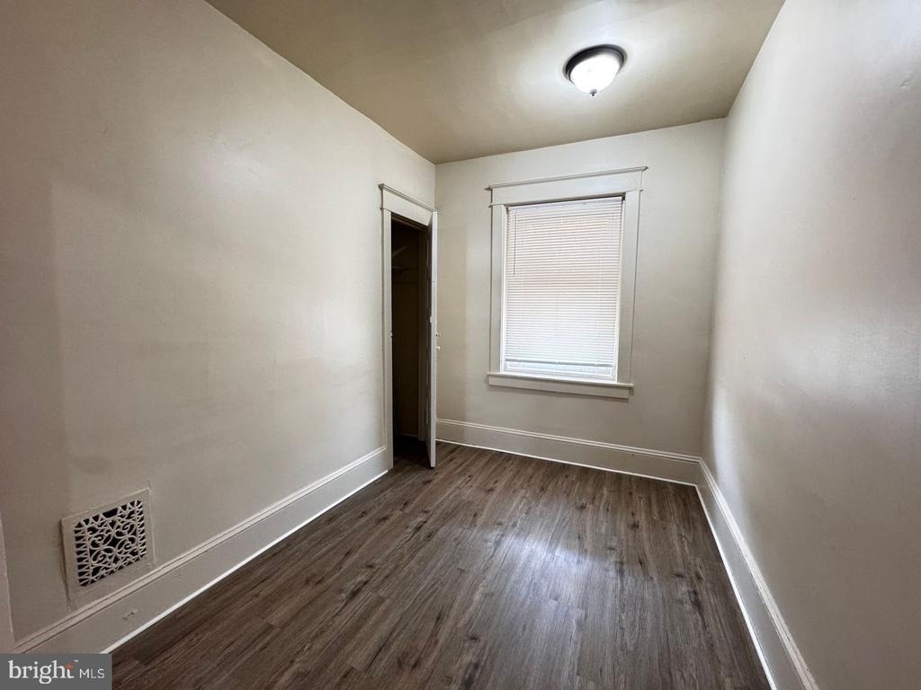 930 Mcdowell Avenue - Photo 4