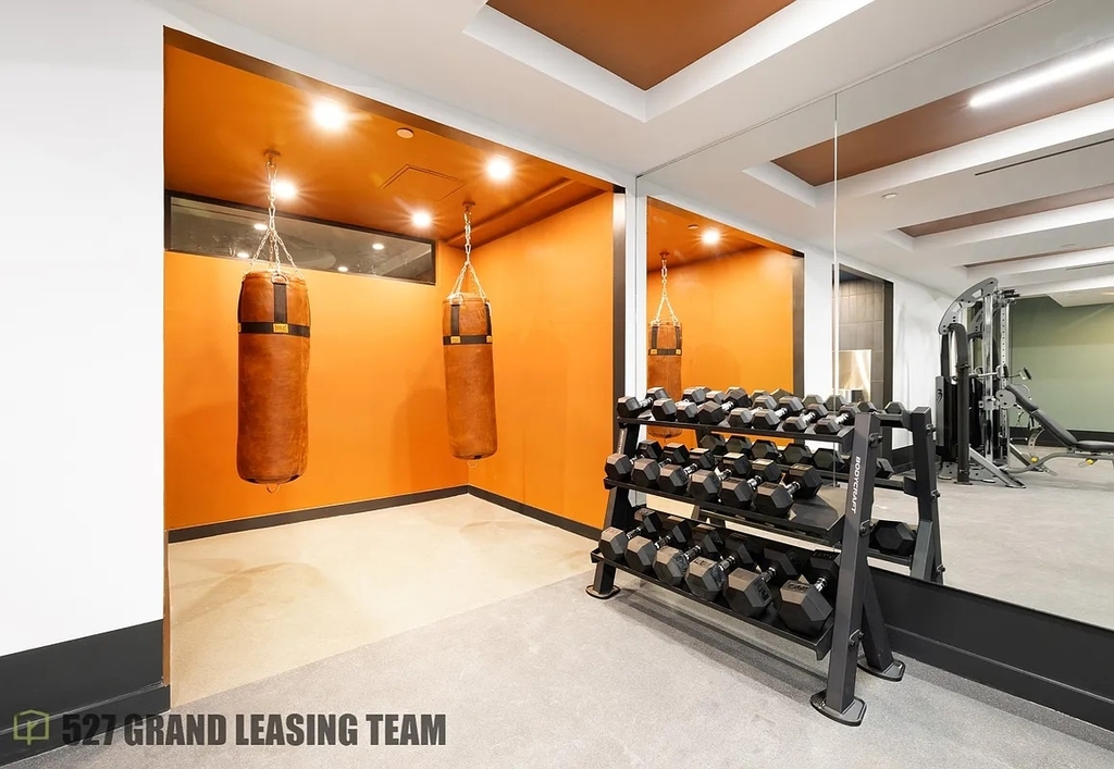 527 Grand Avenue - Photo 7