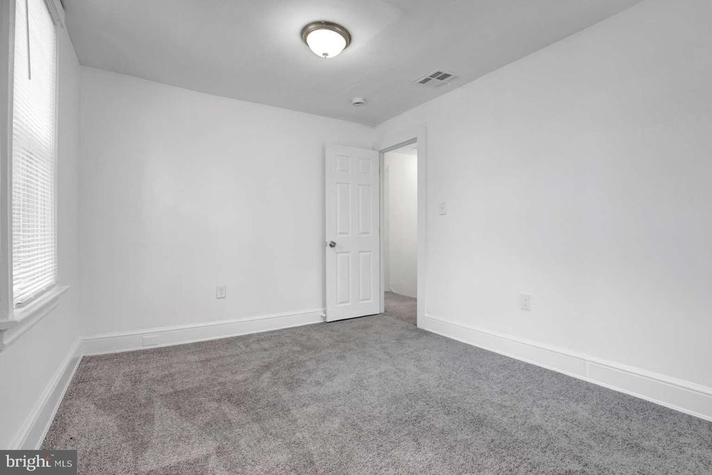 38 Brenwal Avenue - Photo 2