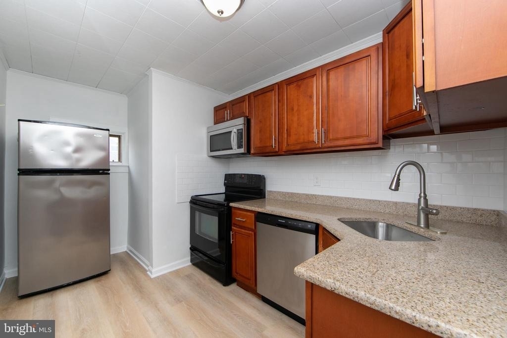312 4th Avenue - Photo 8