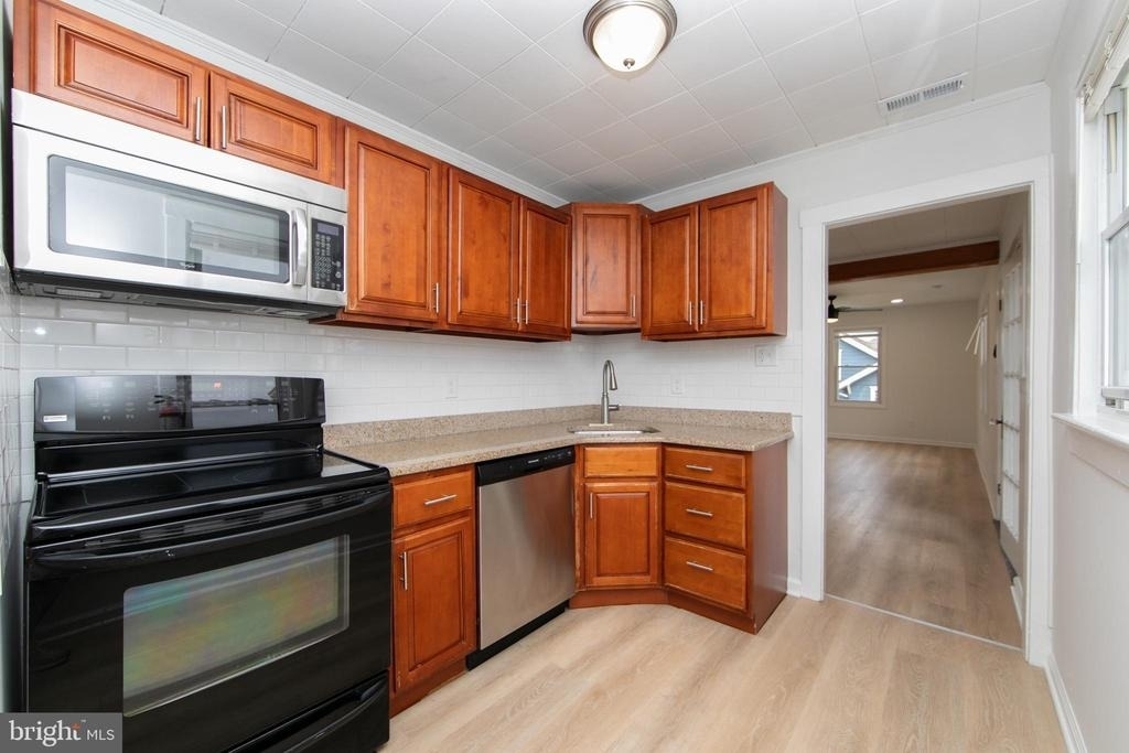 312 4th Avenue - Photo 9