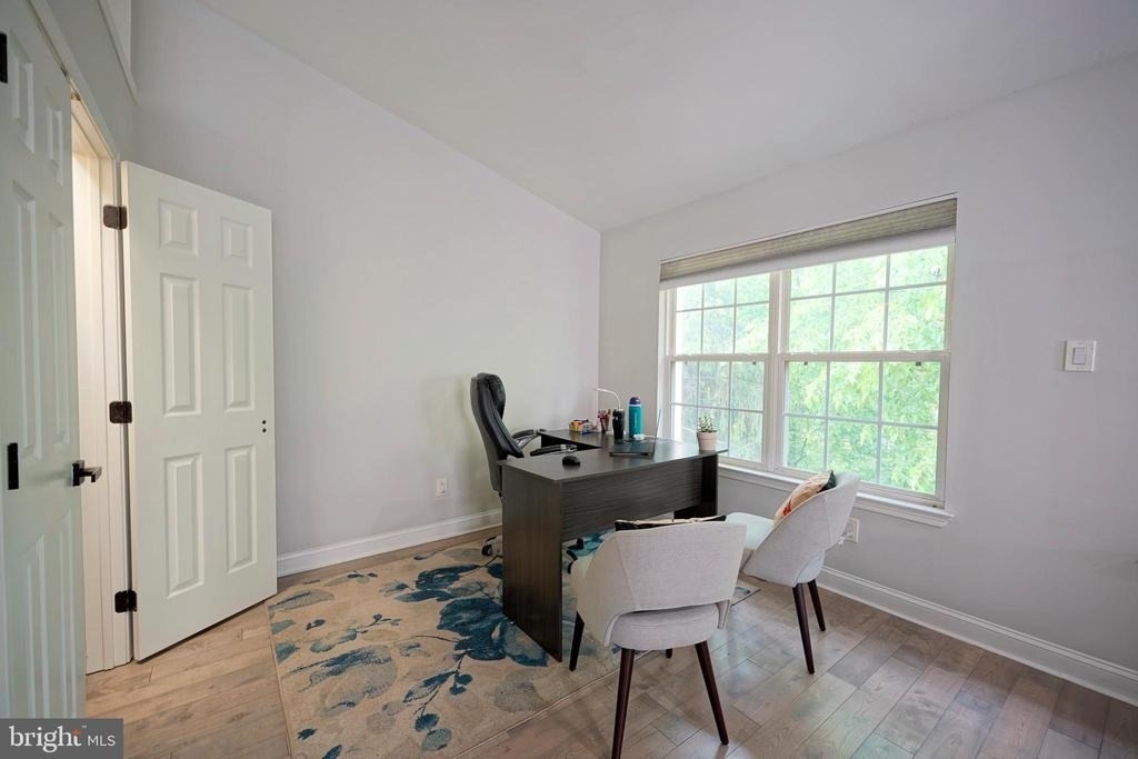 16 Buckingham Place - Photo 36