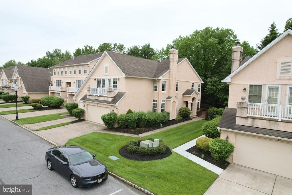 16 Buckingham Place - Photo 6