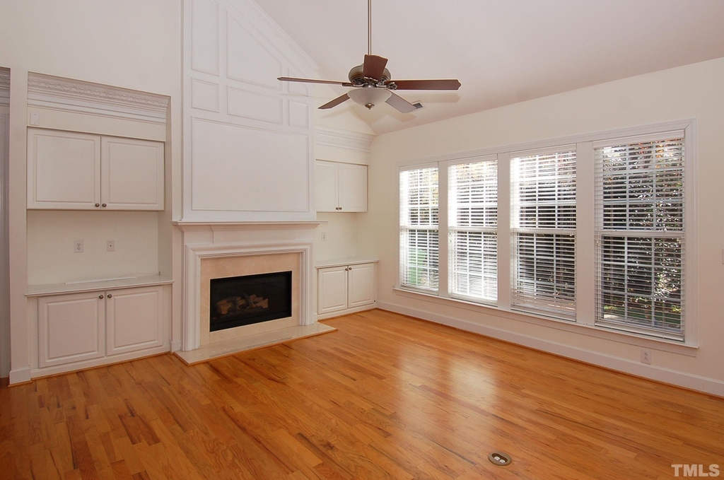 3611 Lion Ridge Court - Photo 5