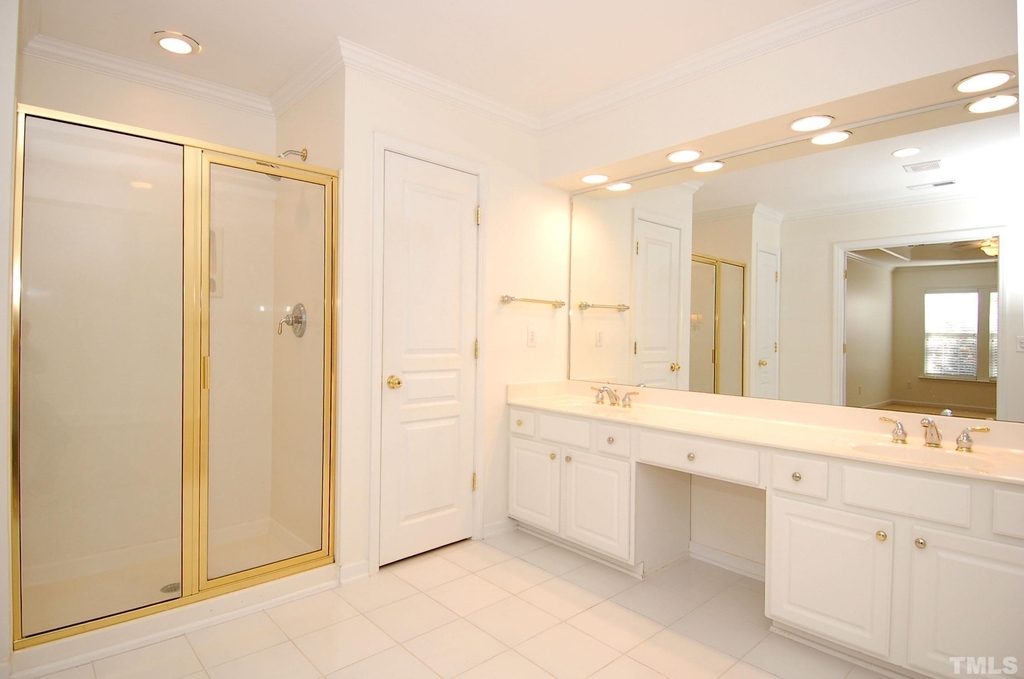 3611 Lion Ridge Court - Photo 12