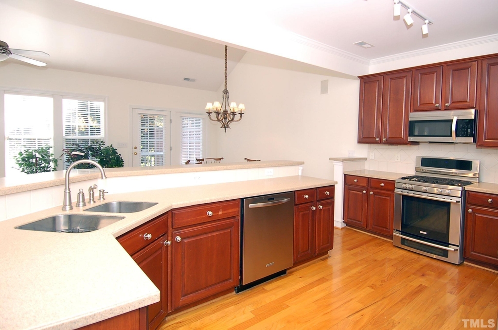 3611 Lion Ridge Court - Photo 2