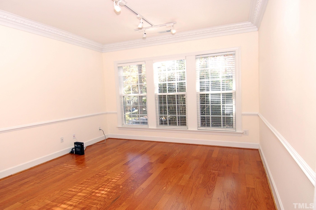 3611 Lion Ridge Court - Photo 7