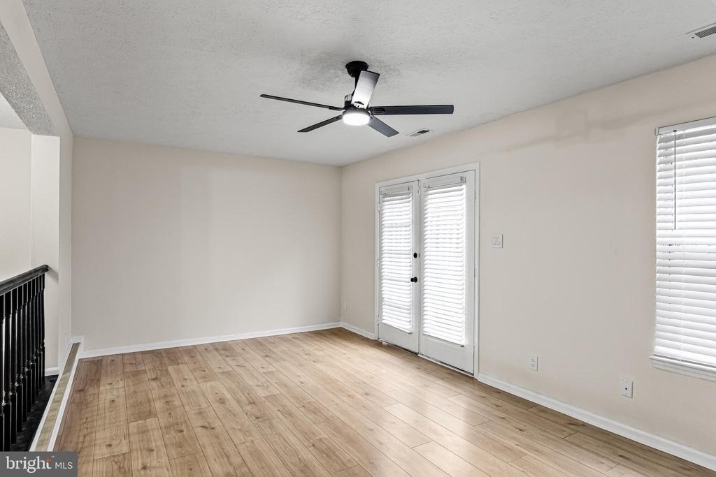 127 Villa Knoll Court - Photo 8