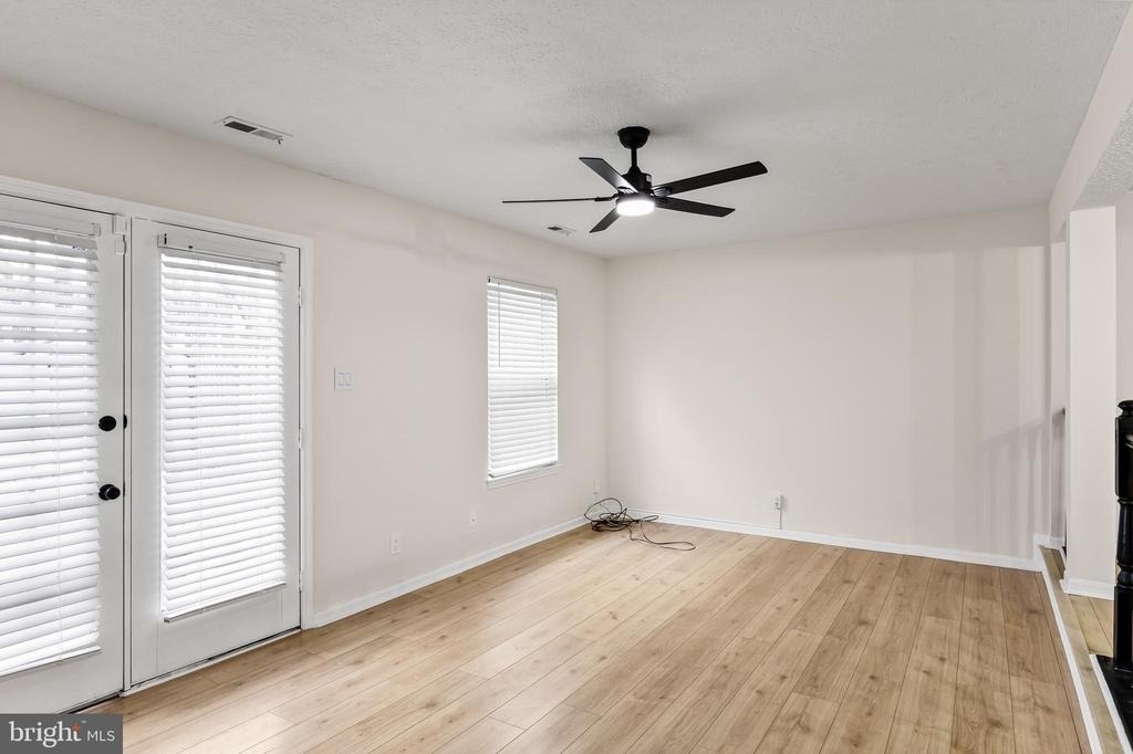127 Villa Knoll Court - Photo 11