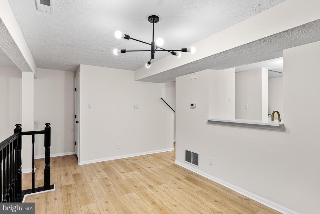 127 Villa Knoll Court - Photo 7