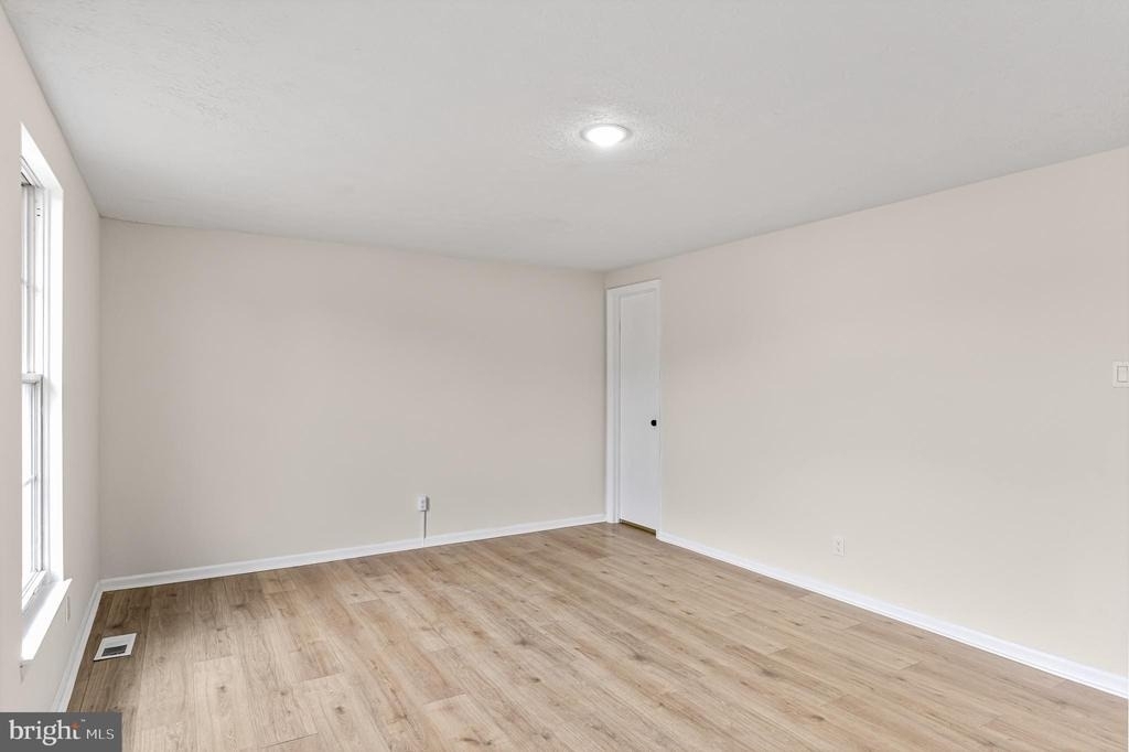 127 Villa Knoll Court - Photo 14