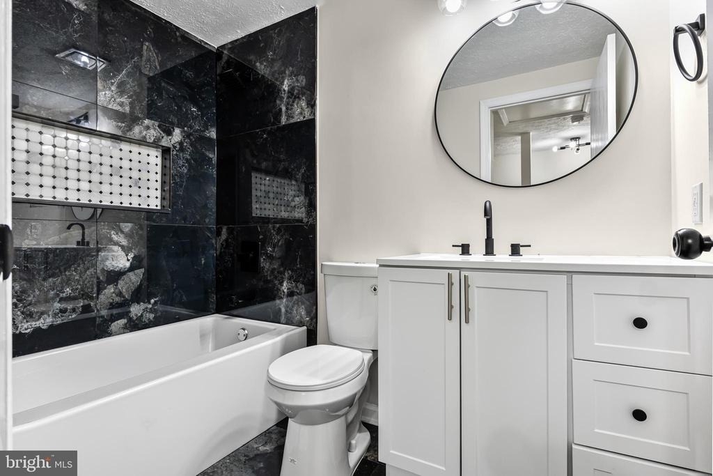 127 Villa Knoll Court - Photo 12