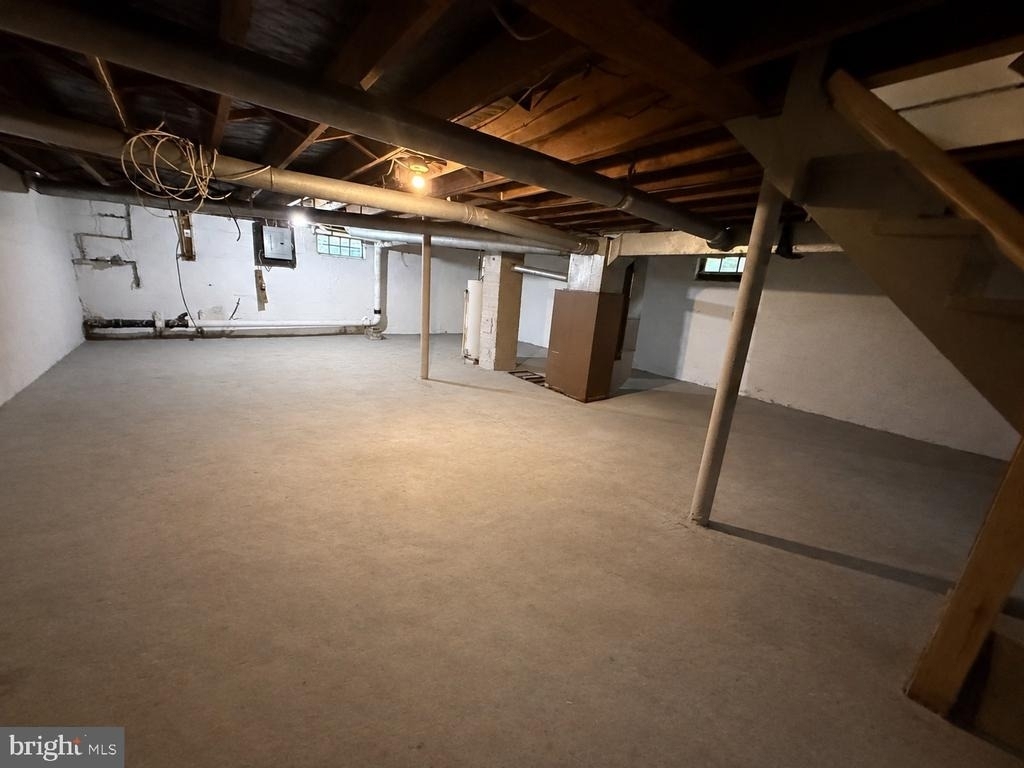 34 Oakland Street - Photo 9