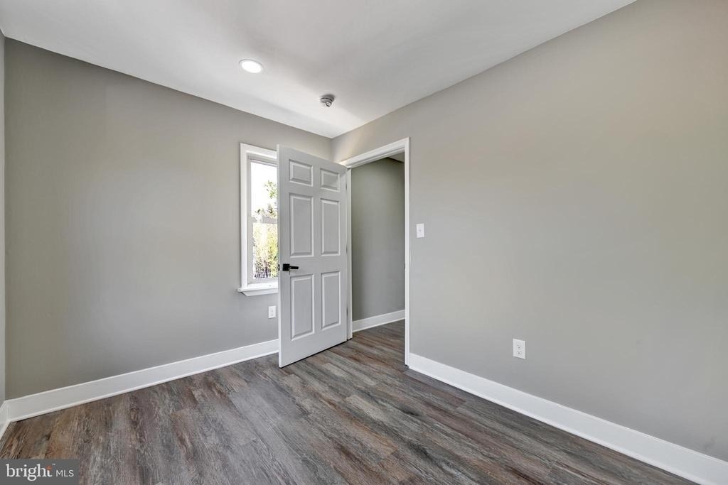 5008 Tuckerman Street - Photo 14