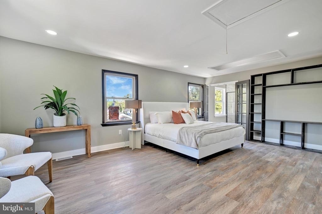 5008 Tuckerman Street - Photo 2