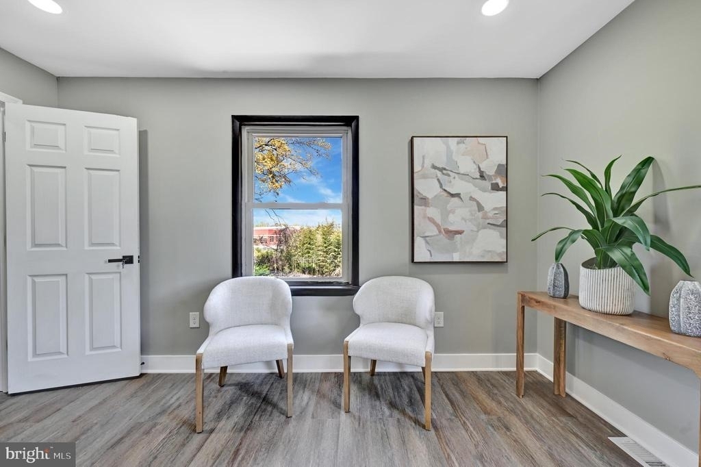 5008 Tuckerman Street - Photo 6