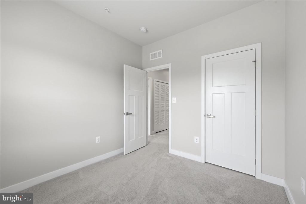 1550 Adamson Way - Photo 26