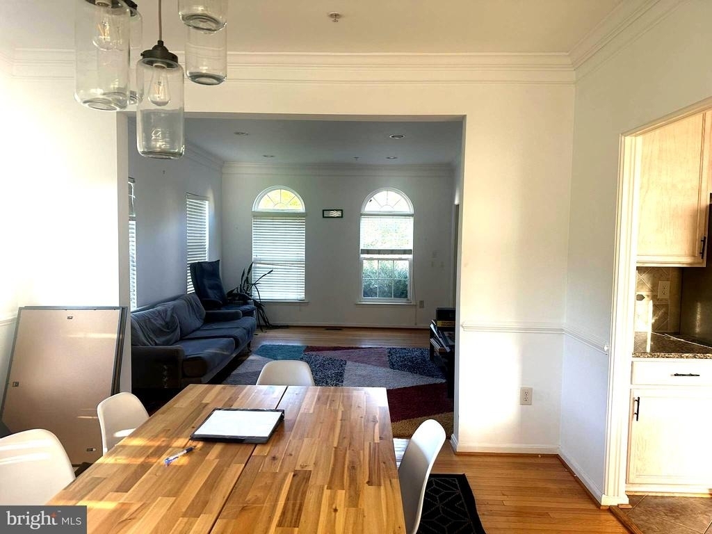 1401 Windjammer Court - Photo 3