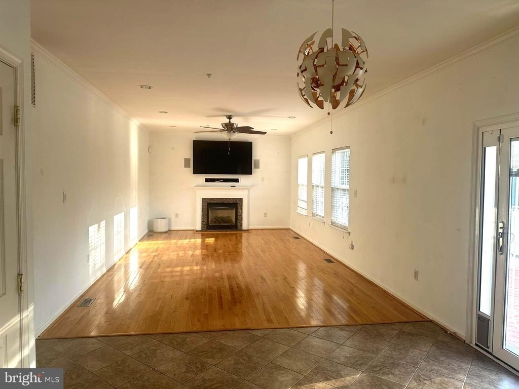 1401 Windjammer Court - Photo 1