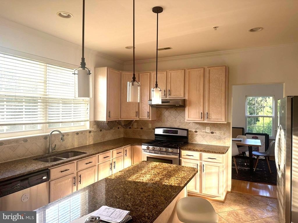 1401 Windjammer Court - Photo 2