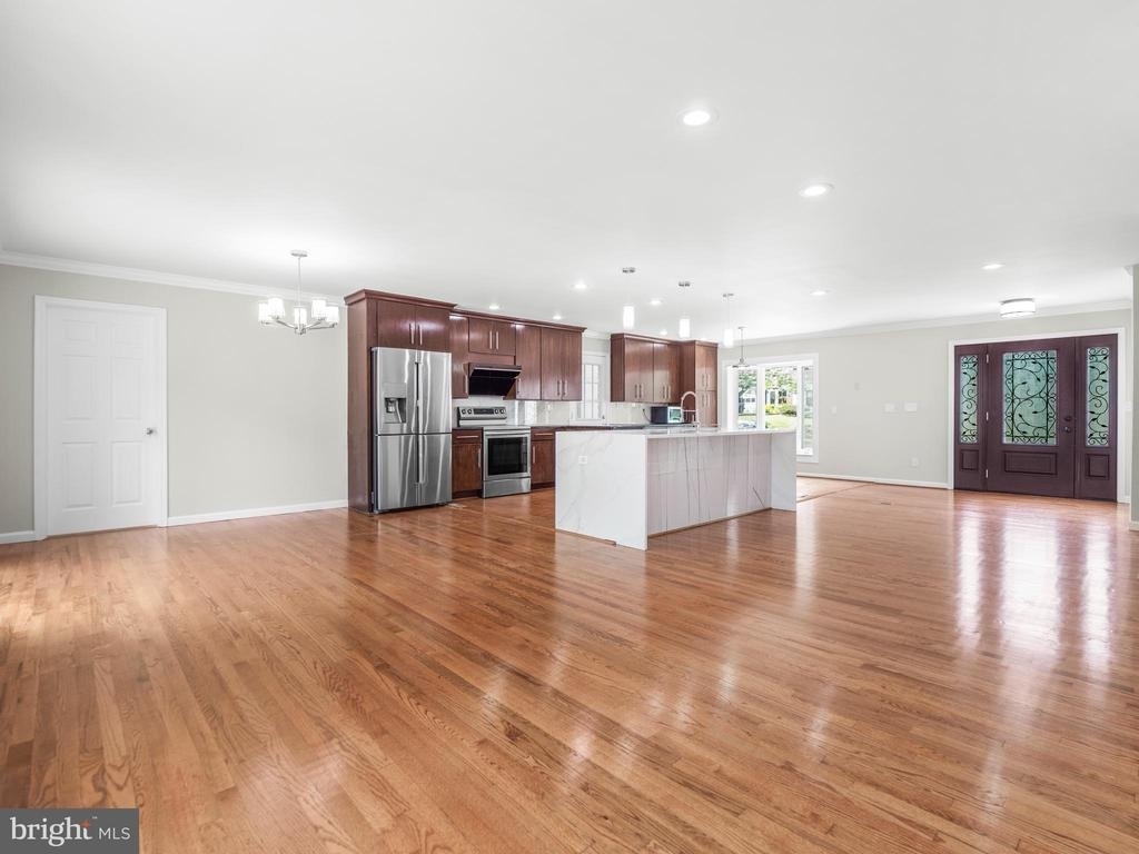 14204 Woodcrest Drive - Photo 7