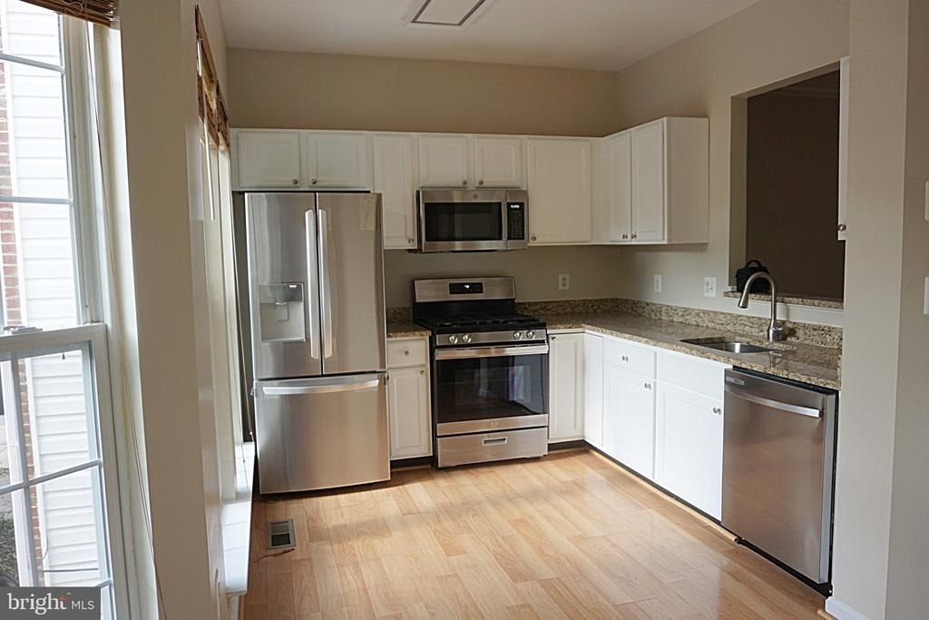 20601 Duck Pond Place - Photo 12