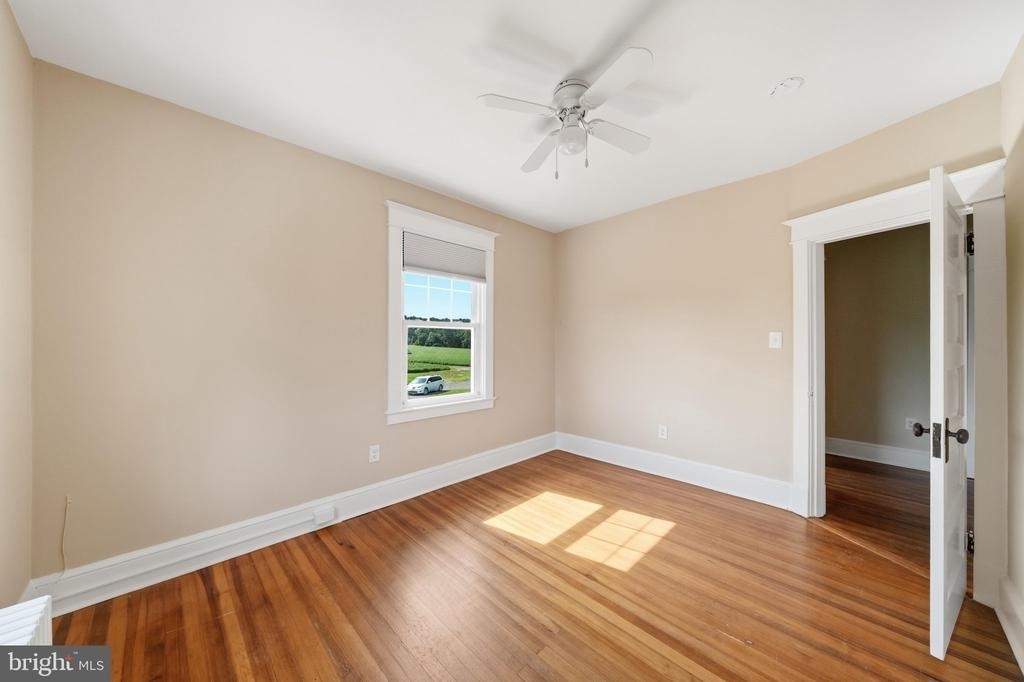 22422 Whites Ferry Road - Photo 52