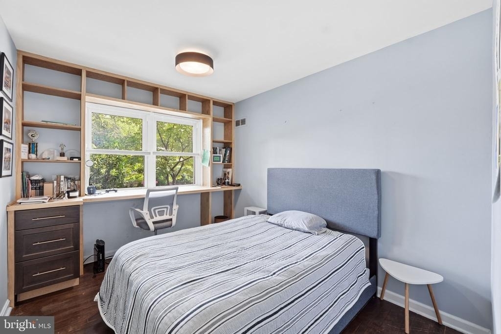 5902 Wilson Lane - Photo 18