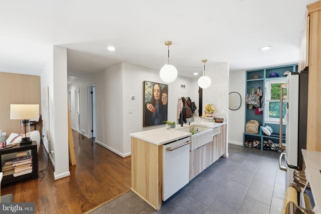 5902 Wilson Lane - Photo 9