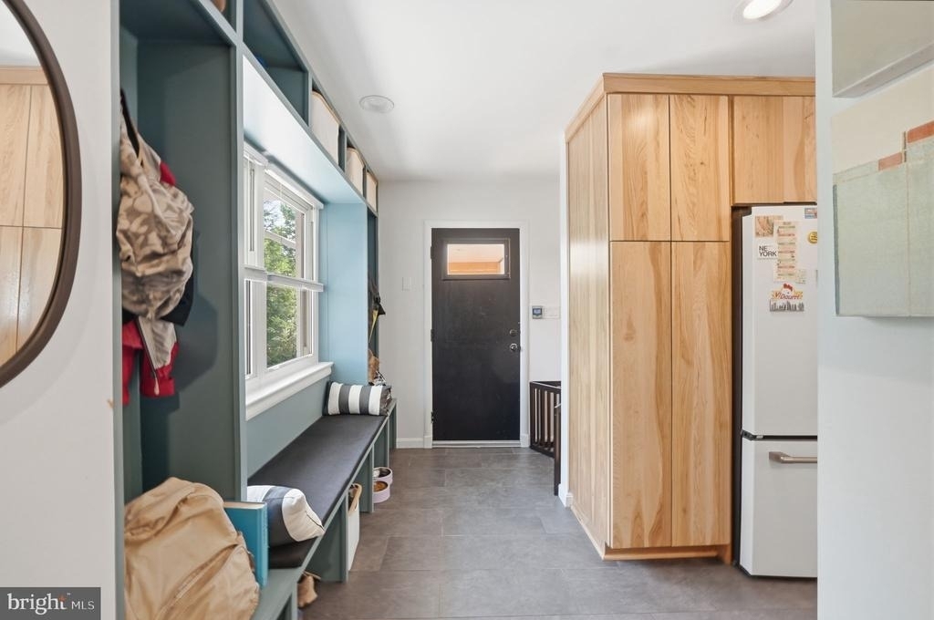 5902 Wilson Lane - Photo 4