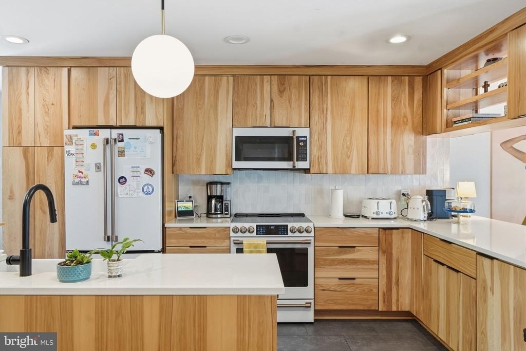 5902 Wilson Lane - Photo 8