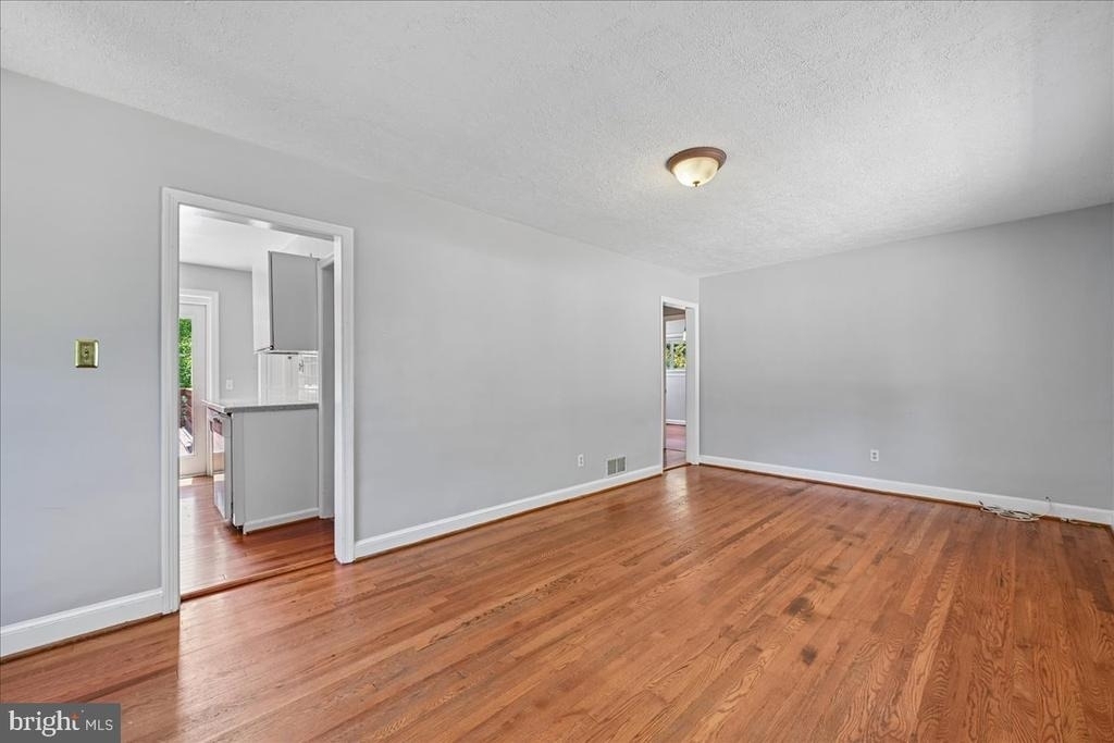 3124 Plyers Mill Road - Photo 4