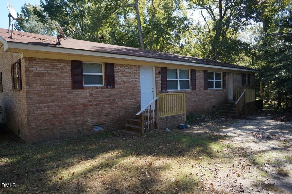 112 E Mciver Street - Photo 0