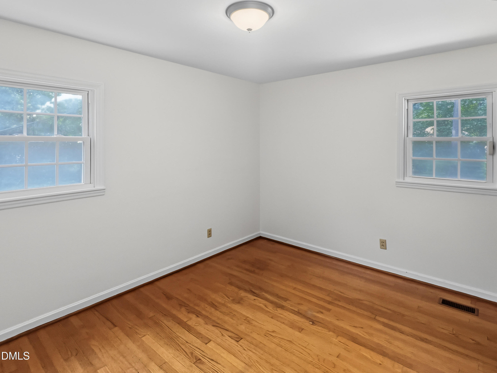6909 Justice Drive - Photo 8