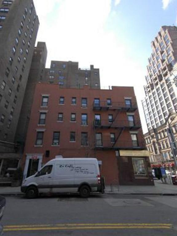 398 East 52nd Street - Photo 0