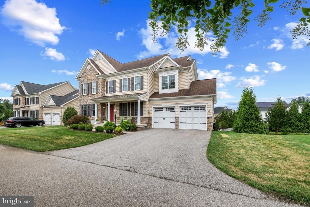 5066 Winesap Way - Photo 1