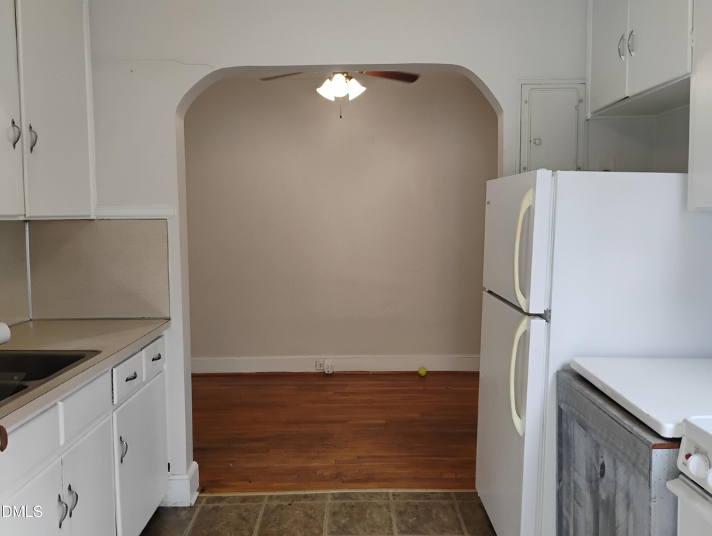 1007 Rosehill Avenue - Photo 5