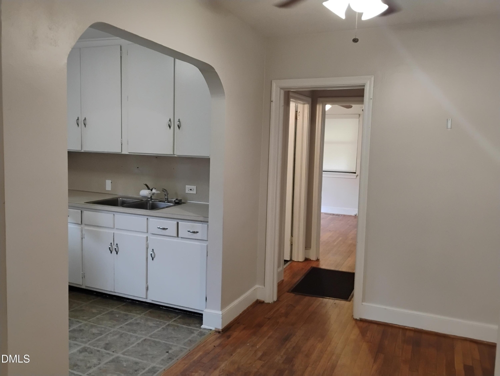 1007 Rosehill Avenue - Photo 4