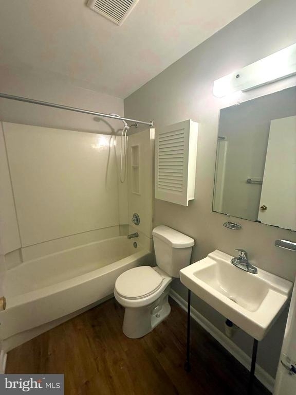 106 S Market Street - Photo 8