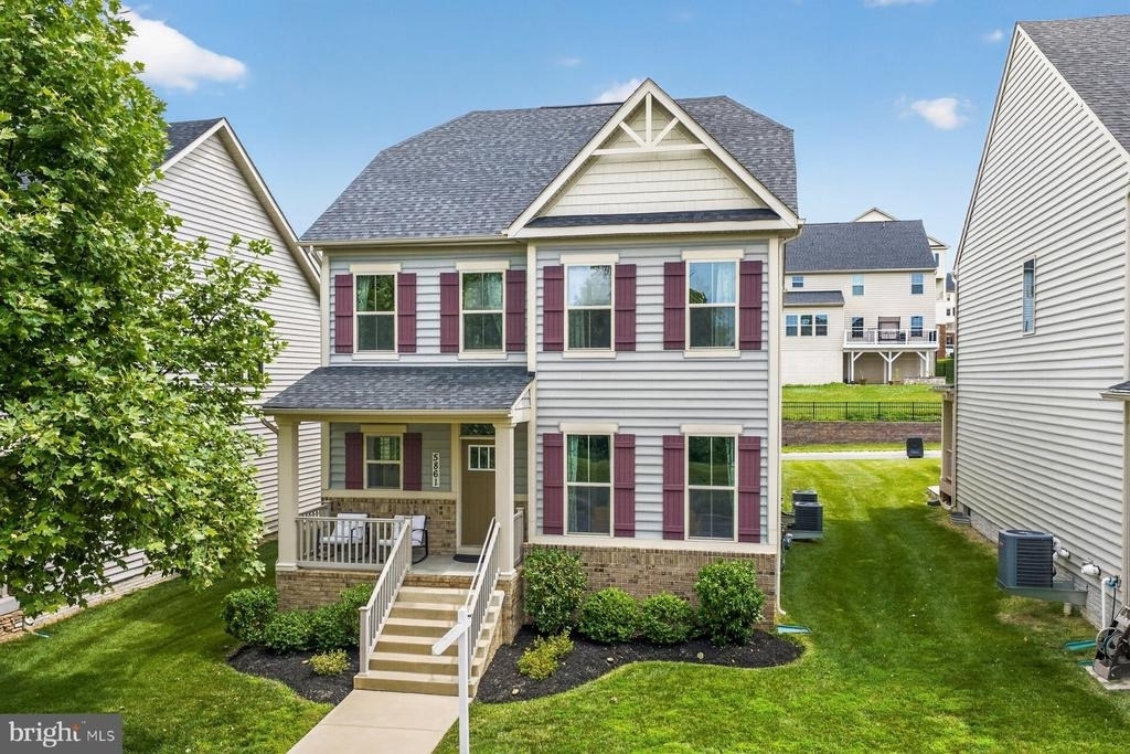 5861 Oakdale Village Road - Photo 1