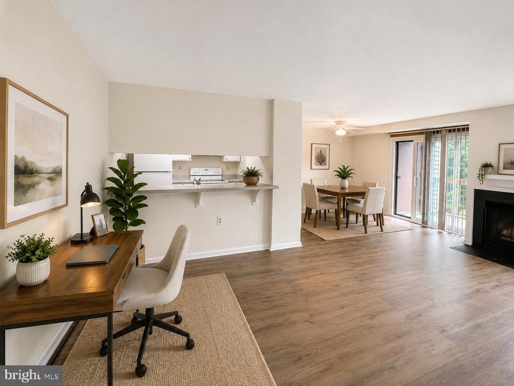 1113 Castle Harbour Way - Photo 3