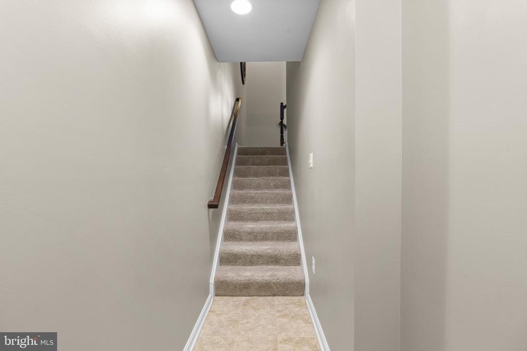 858 Nancy Lynn Lane - Photo 2