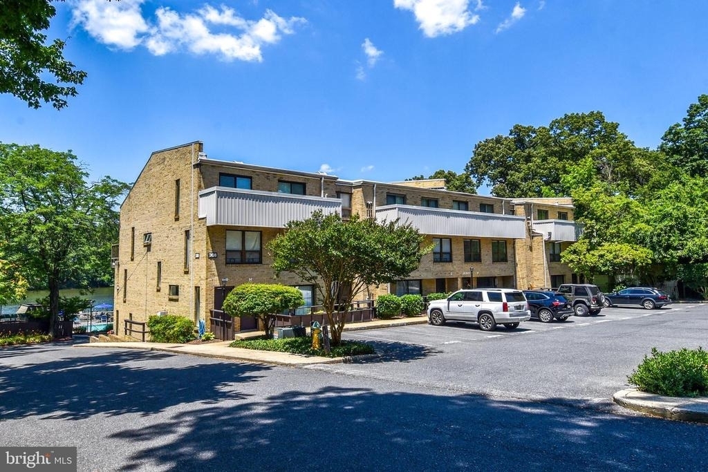 308 Forbes Street - Photo 1