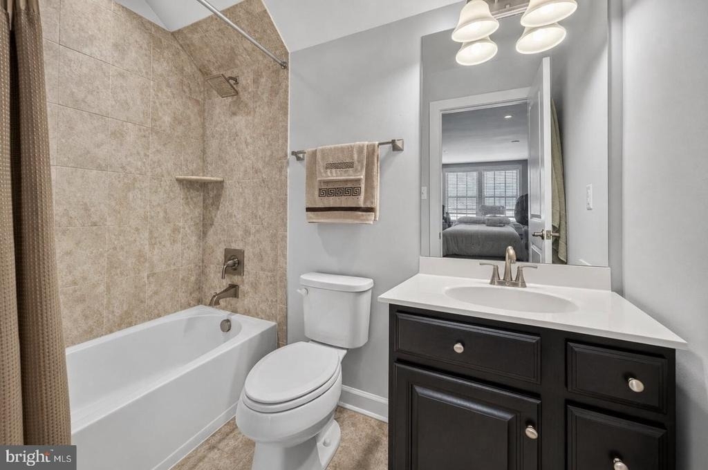 7314 Taylors Hill Lane - Photo 18