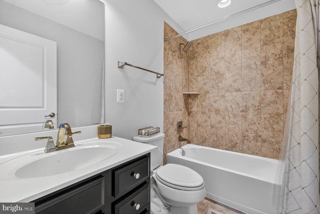 7314 Taylors Hill Lane - Photo 4